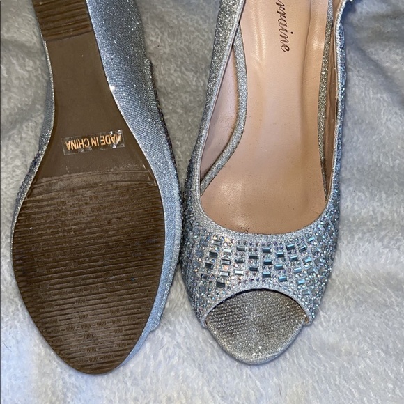 Only worn once. - Picture 2 of 2